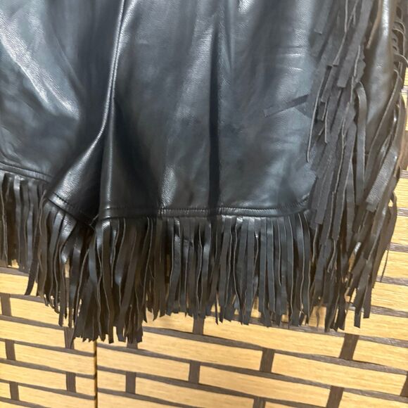 Nasty Gal Black Fringe Faux Leather Shorts Size 4 - Picture 4 of 8